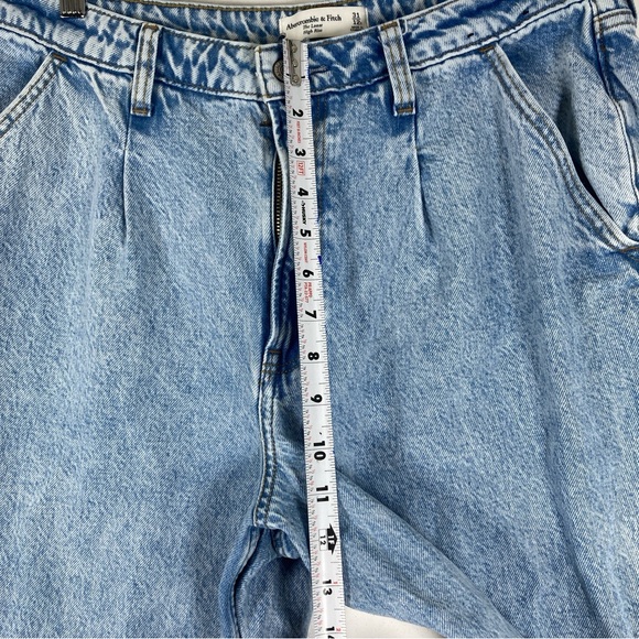 Abercrombie & Fitch The Loose High Rise Curve Love Women Jeans Size 31/12 Baggy - Picture 10 of 16